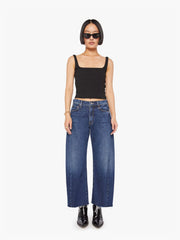 Women PETITES The Lil Mid Rise Full Pipe Flood Fray | Mother Denim Unplugged