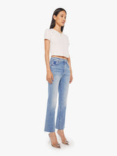 Women THE TRIPPER FLOOD FRAY LEFT IN THE DUST | Mother Denim Medium Blue