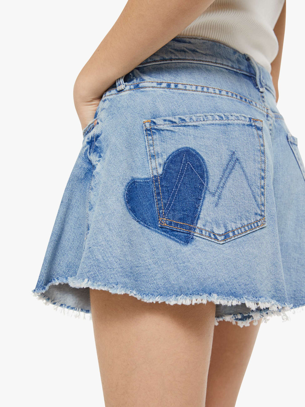 Women The Flutter Short Fray | Mother Denim Blue (Medium)