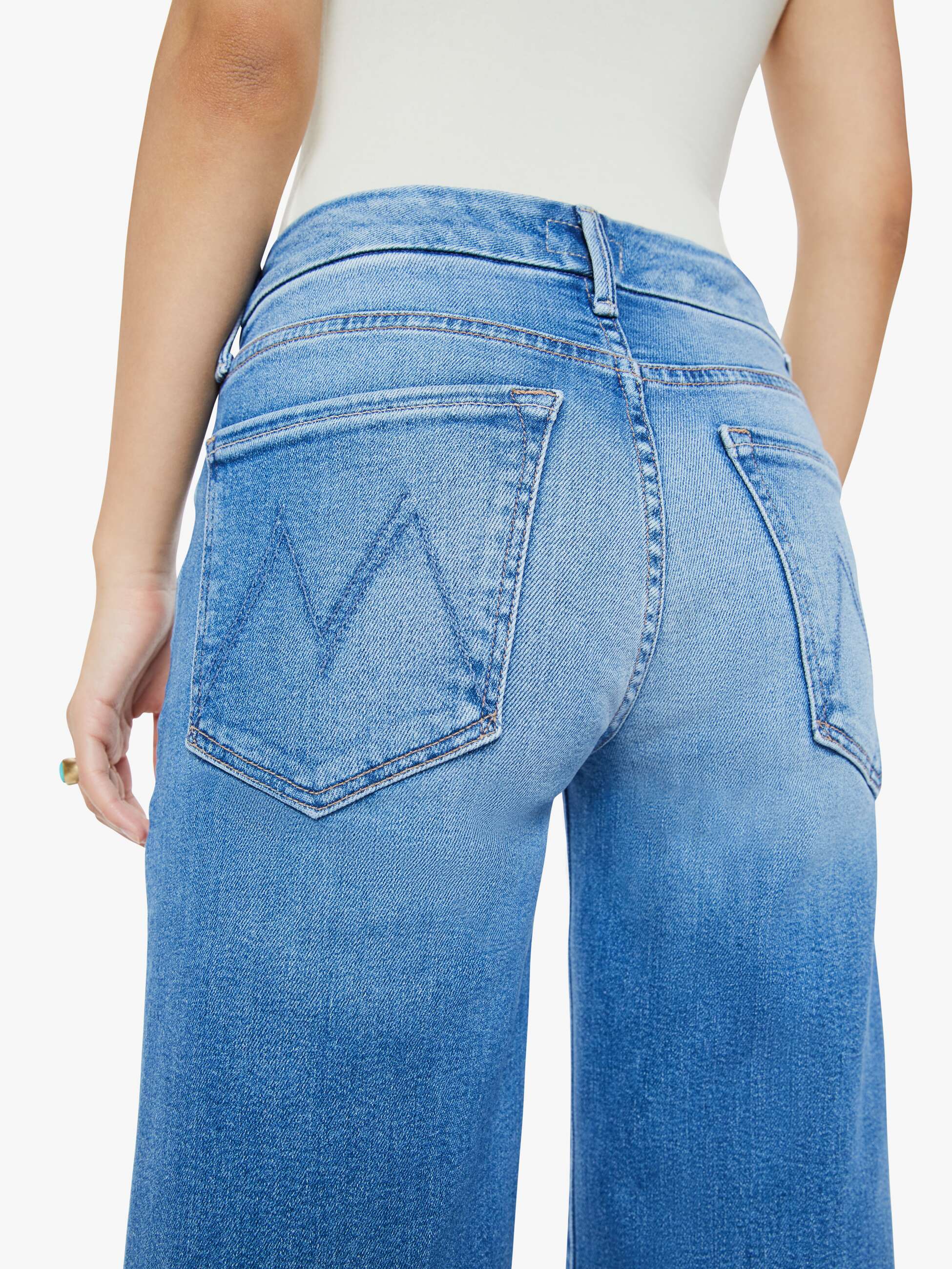 Women PETITES The Lil Roller Fray | Mother Denim Blue (Medium)