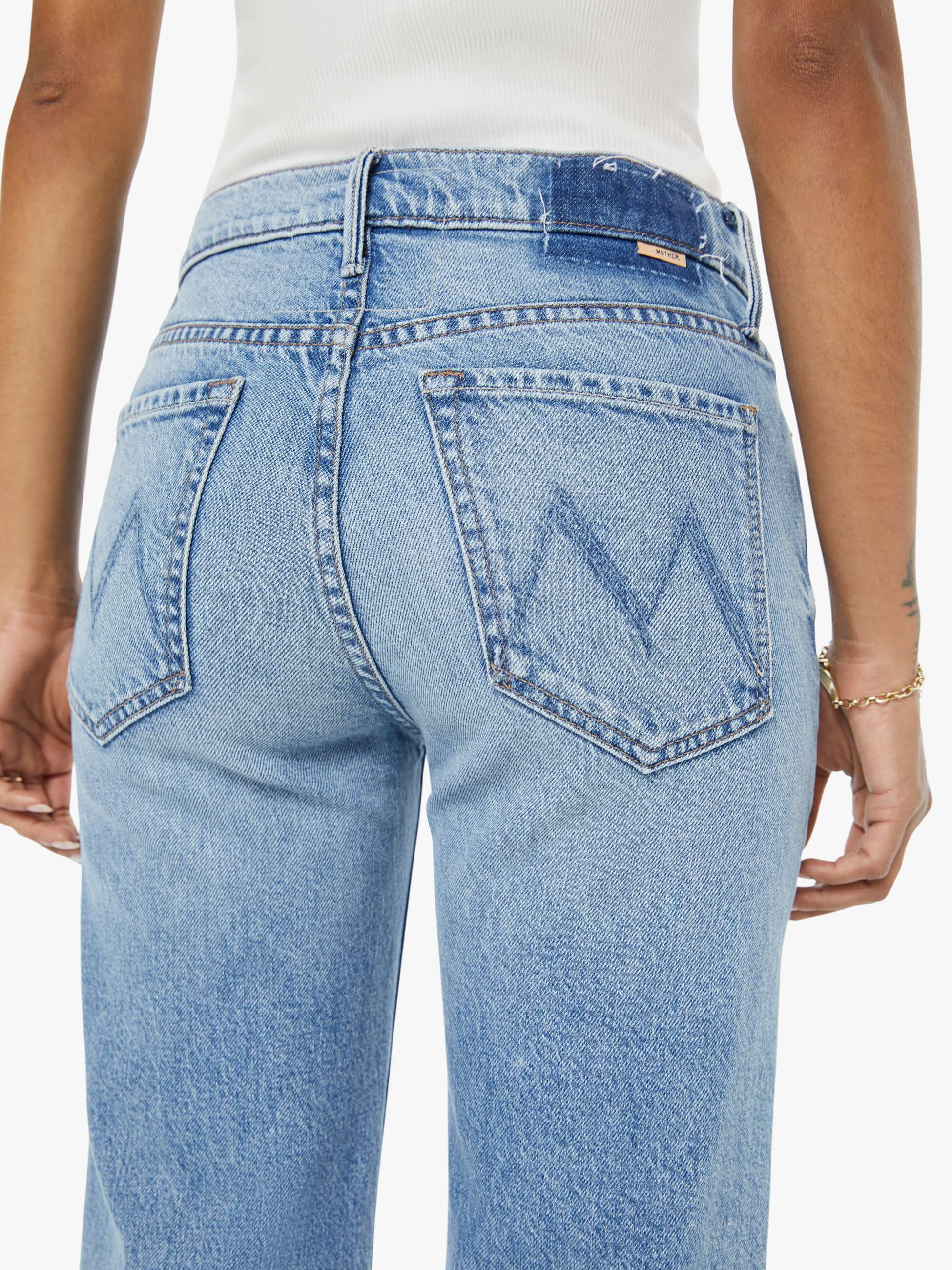 Women PETITES The Lil Kick It Ankle | Mother Denim Blue (Medium)