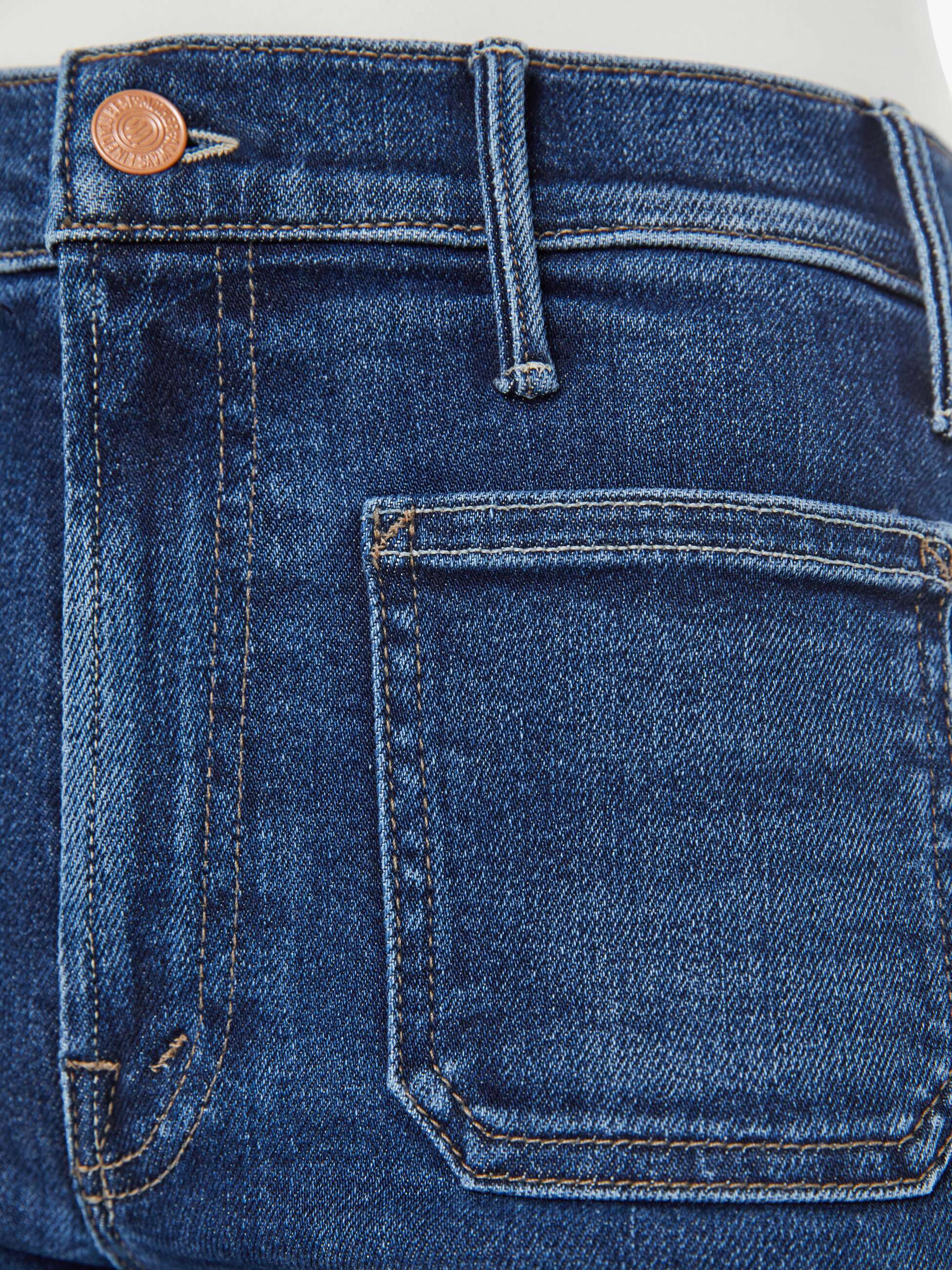 Women PETITES The Lil Hustler Roller Patch Pocket Skimp | Mother Denim One Last Shot