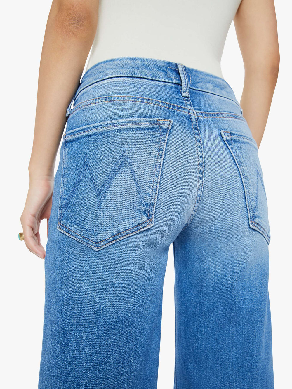 Women PETITES The Lil Roller Fray | Mother Denim Blue (Medium)