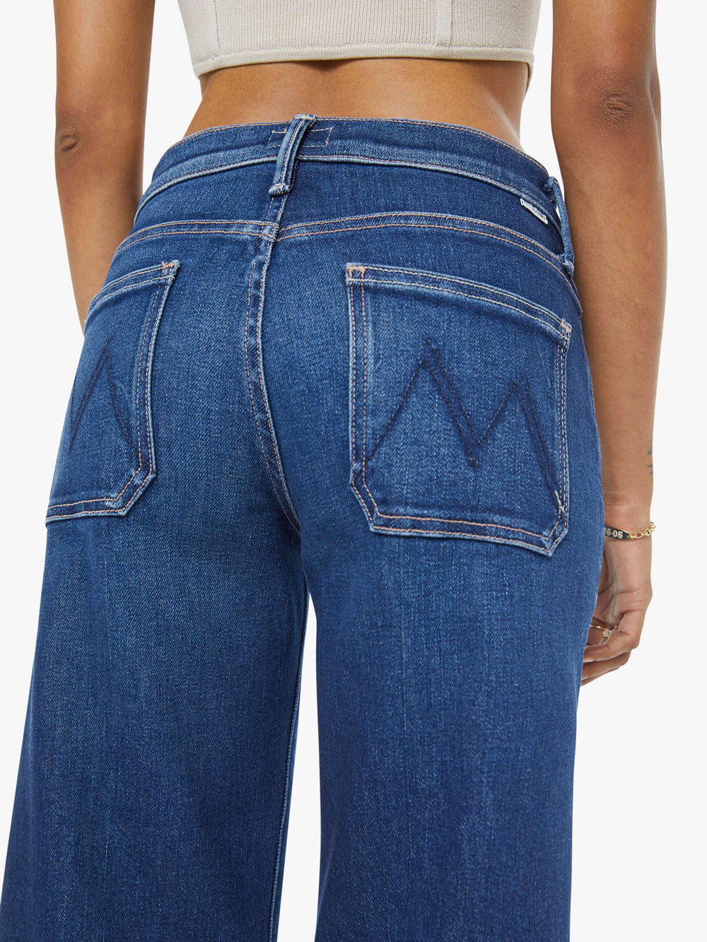 Women PETITES The Lil Patch Pocket Mid Rise Maven Ankle | Mother Denim Cocktail Hour