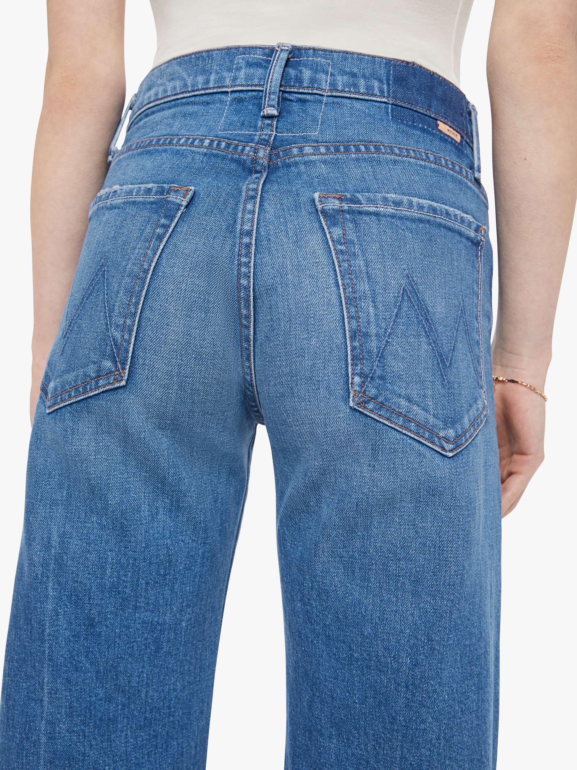 Women The Mid Rise Lasso Sneak | Mother Denim Blue (Medium)