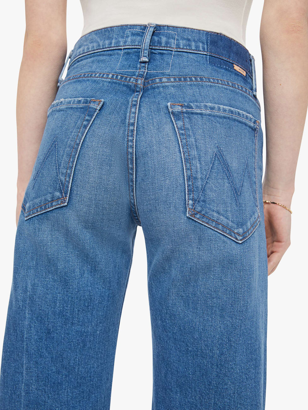 Women The Mid Rise Lasso Sneak | Mother Denim Blue (Medium)