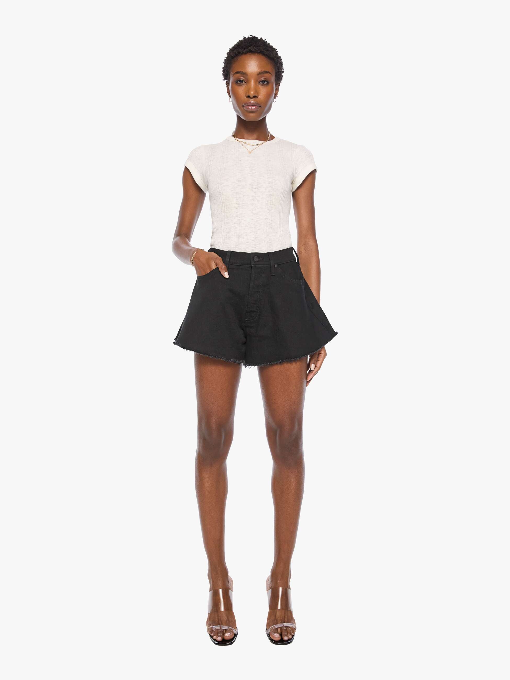 Women The Flutter Short Fray | Mother Denim Black