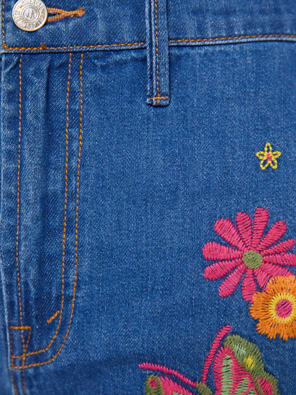 Women The Square Hoodie | Mother Denim Puff Piece